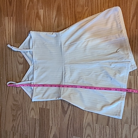 Popular Basics Cream Shimmer Short / Skort Romper Size Medium - Picture 10 of 14